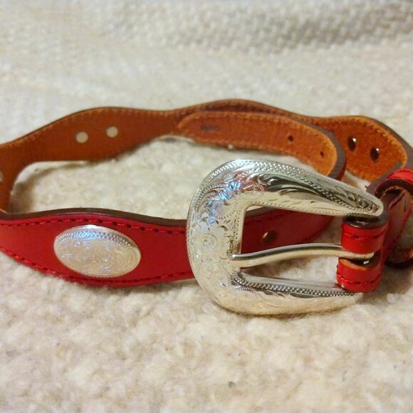 Silver Creek Classics Red Leather Concho Belt Western Style Women’s Size 20 - Picture 1 of 10